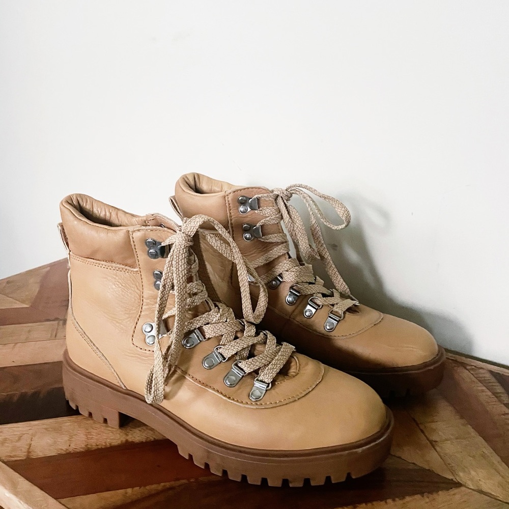 J.Crew lace up boots size 9 light camel tan